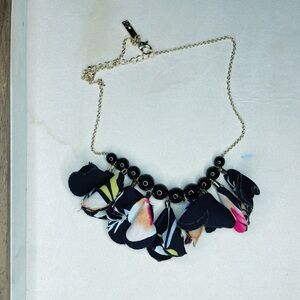 4064. Pink INC Necklace with Floral Accents
